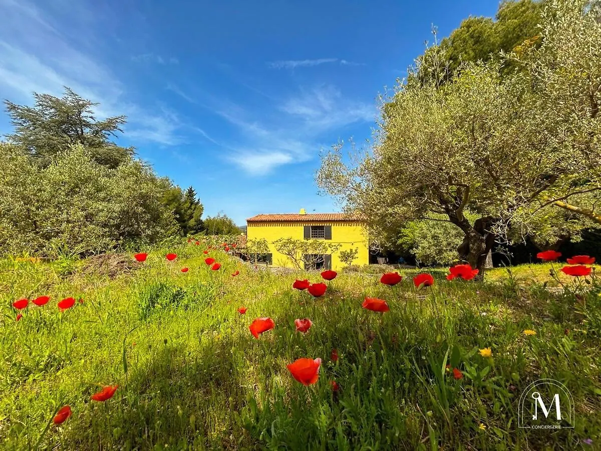 Belle Demeure Dans Les Hauteurs D'Ollioules Holiday home Ollioules